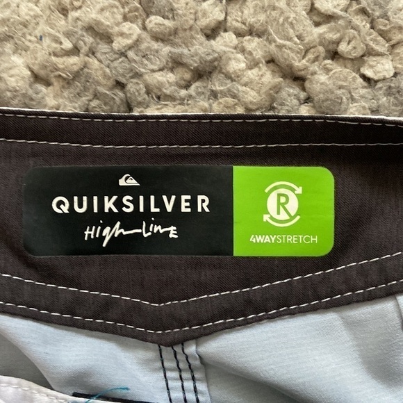 Quicksilver boys swim trunks size 23 blues and grey/off white pocket - Picture 7 of 8